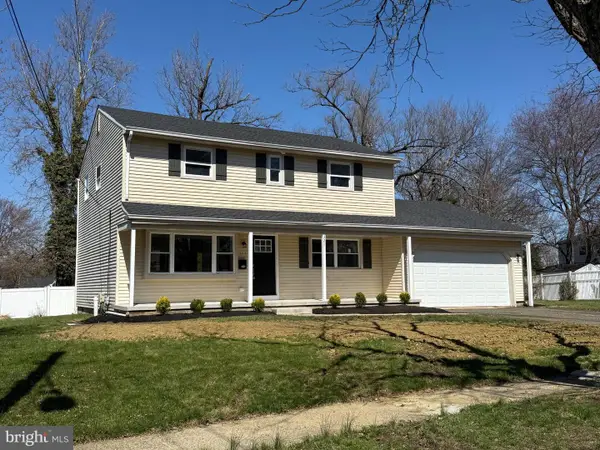 321 Iris Rd, CHERRY HILL, NJ 08003