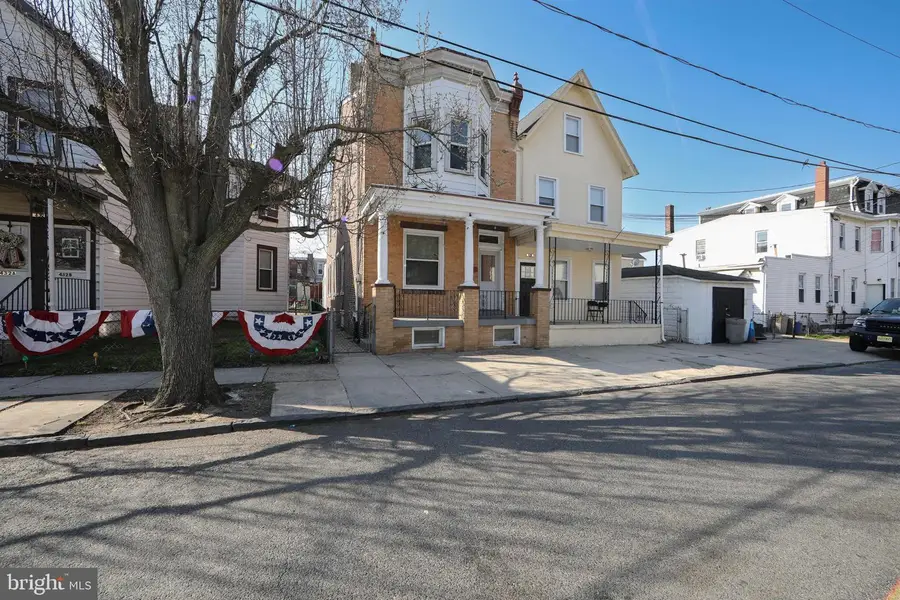 428 Middlesex St, Gloucester City, NJ 08030 - #2