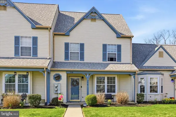 206 Knoll Dr, BLACKWOOD, NJ 08012