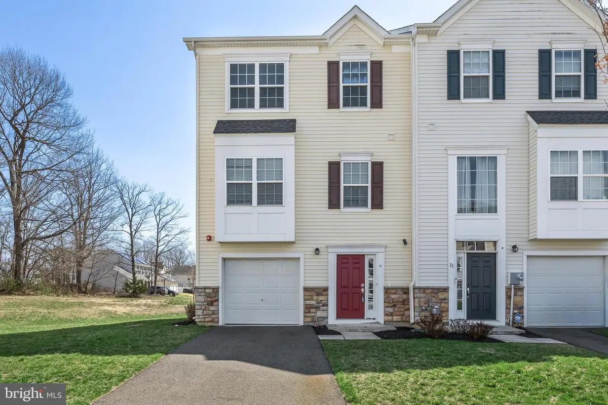 13 Iron Gate Rd, Sicklerville, NJ 08081 - #1