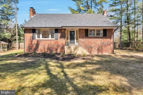 223 Kresson-gibbsboro Rd, VOORHEES, NJ 08043