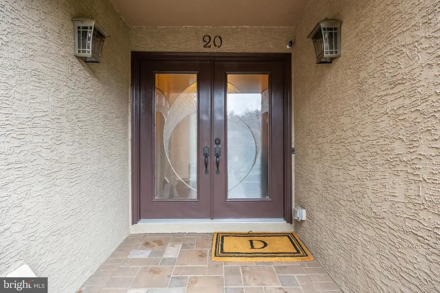 20 Golf View Dr, Voorhees, NJ 08043 - #3