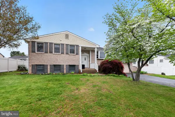 13 Pebble Ln, CHERRY HILL, NJ 08002