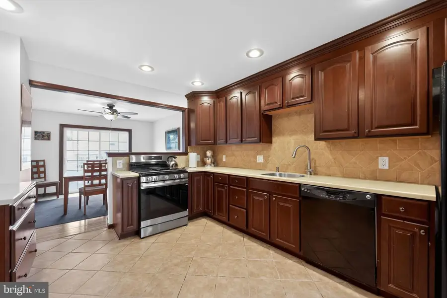 13 Pebble Ln, Cherry Hill, NJ 08002 - #3