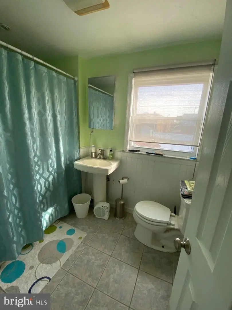 56 S Oakland Ave, Runnemede, NJ 08078 - #3