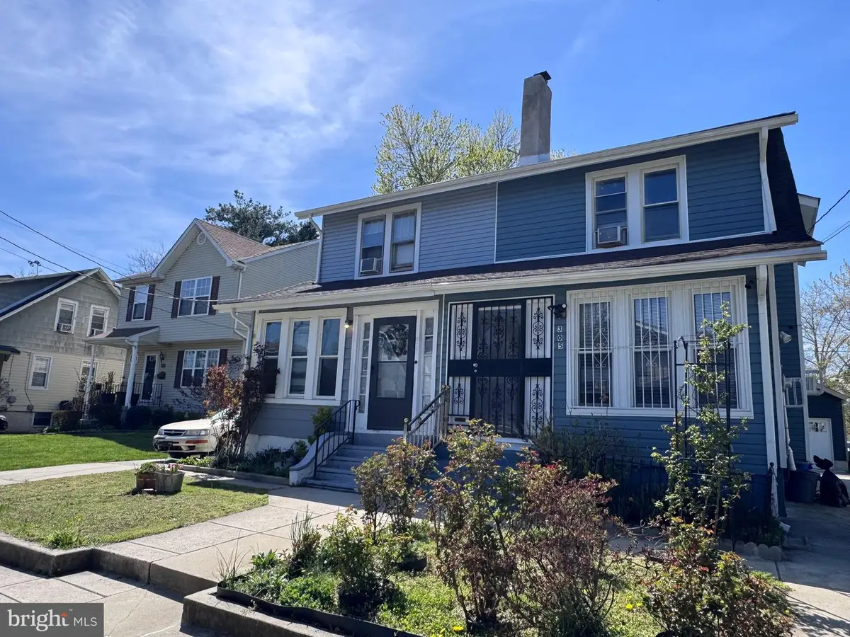305 Evergreen Ave, Oaklyn, NJ 08107 - #1