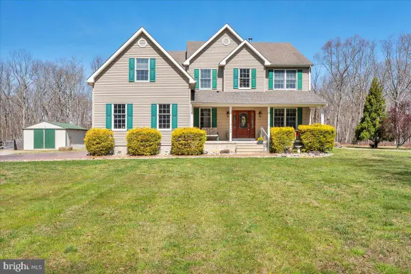 143 Russell Ave, SICKLERVILLE, NJ 08081