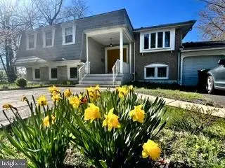 26 Forest Hill Dr, Cherry Hill, NJ 08003 - #1