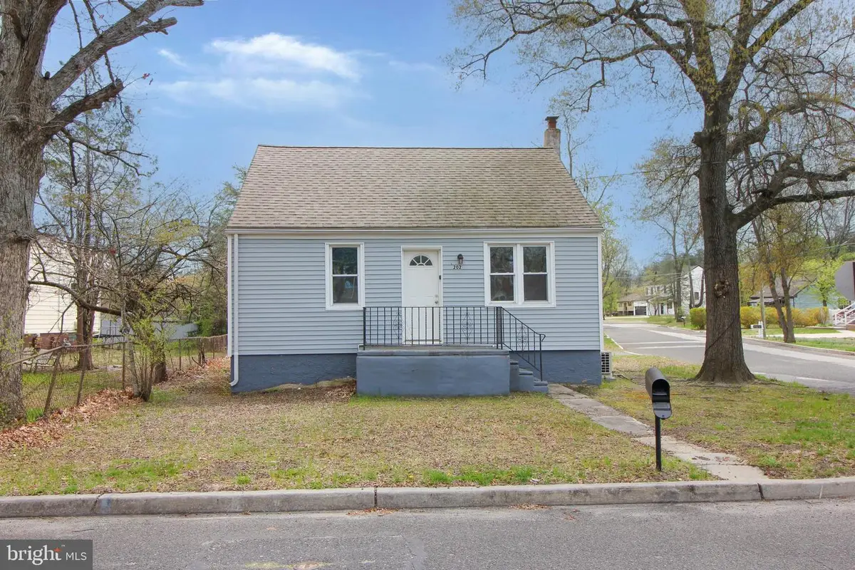 202 Chestnut Ave, West Berlin, NJ 08091 - #1