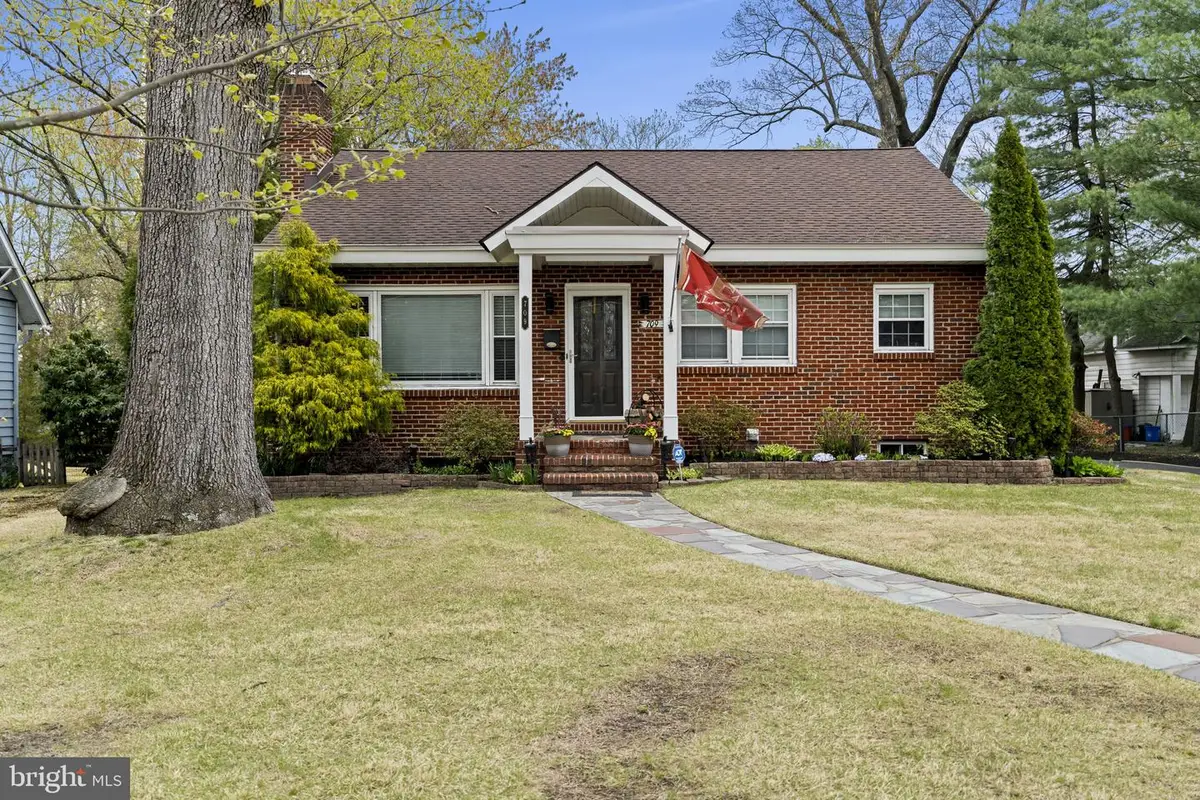 709 Grove St, Haddonfield, NJ 08033 - #1