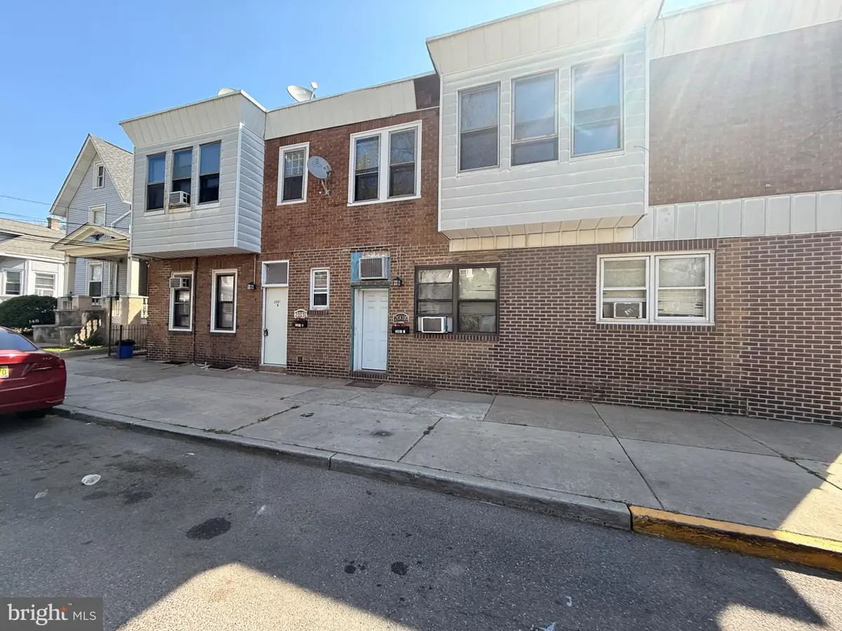 2001 Woodlynne Ave, Oaklyn, NJ 08107 - #1