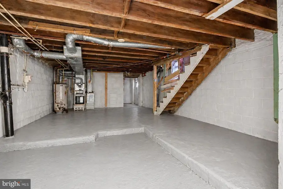 321 Byron St, Camden, NJ 08102 - #3