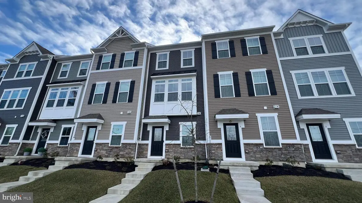 11 Sidney Ln, Stratford, NJ 08084 - #1