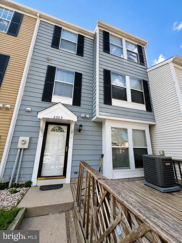 2303 Greenwood Dr, LINDENWOLD, NJ 08021