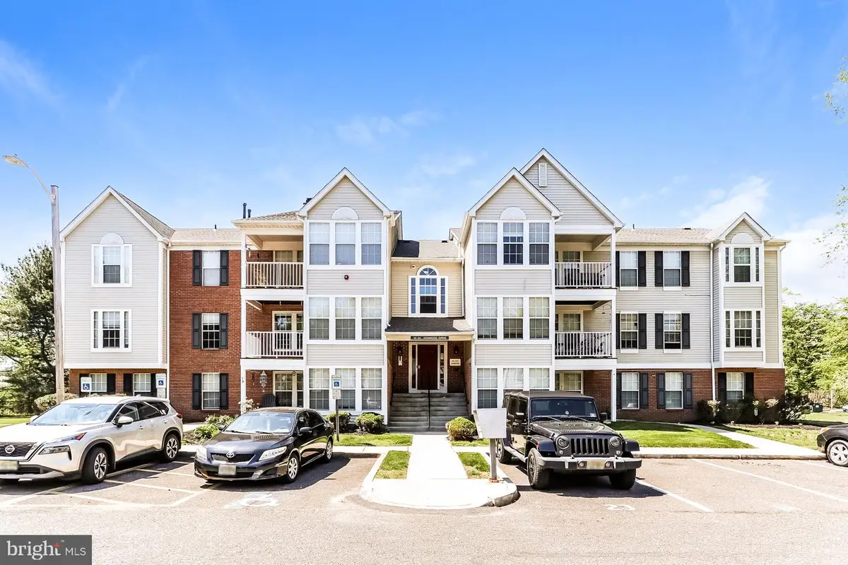 17 Kenwood Dr, Sicklerville, NJ 08081 - #1