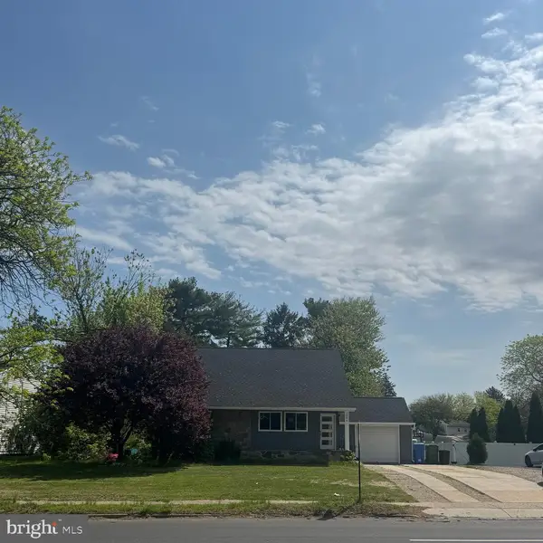 1506 Burnt Mill Rd, CHERRY HILL, NJ 08003