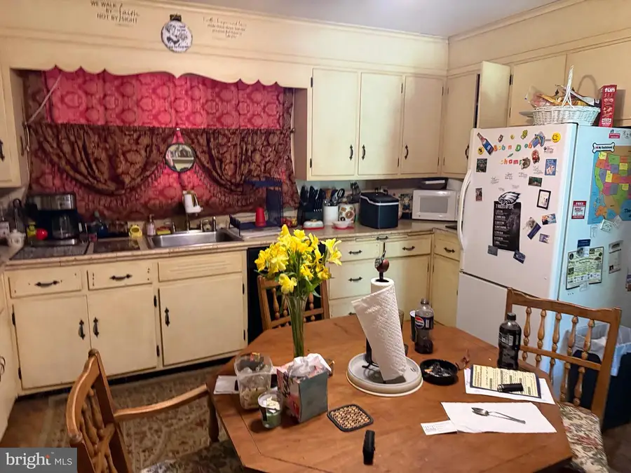 7 Brookdale Dr, Cherry Hill, NJ 08034 - #3