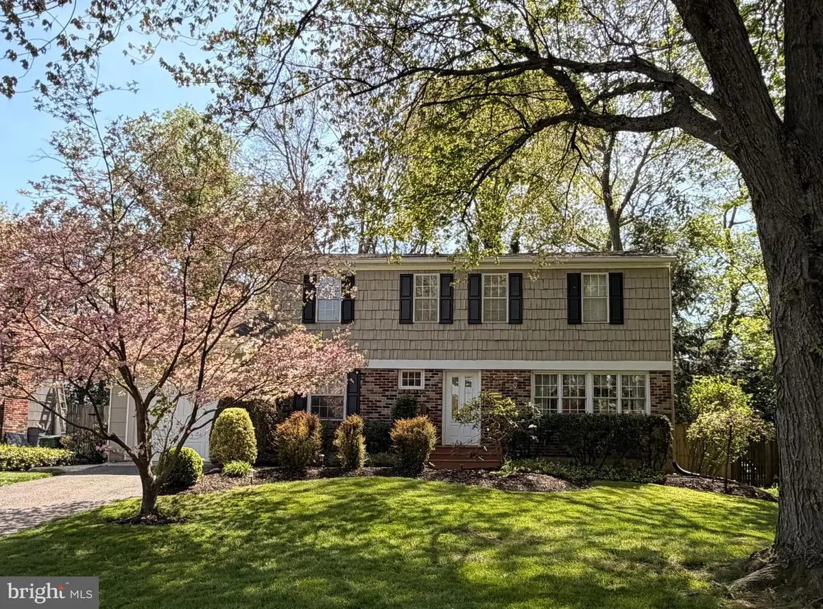 206 Croyden Dr, Cherry Hill, NJ 08003 - #1