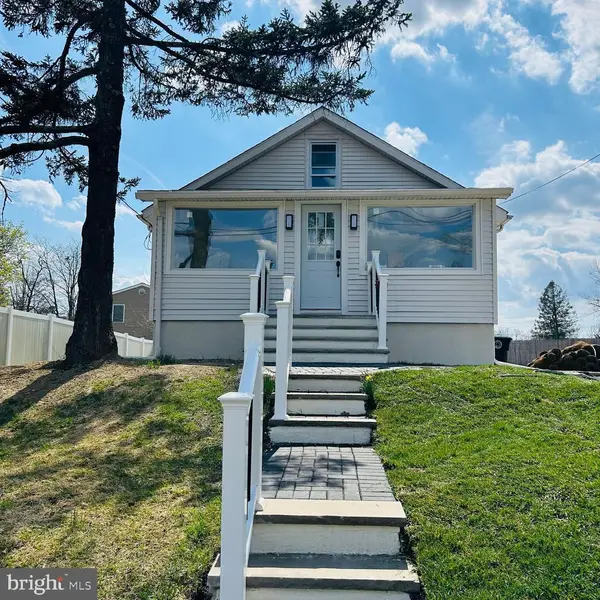 352 Roosevelt Ave, LINDENWOLD, NJ 08021