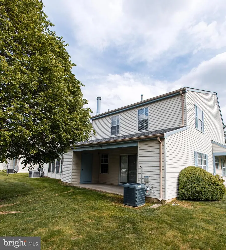 219 Knoll Dr, Blackwood, NJ 08012 - #3