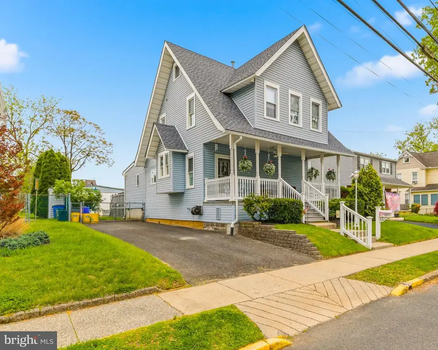 128 Reading Ave, Barrington, NJ 08007 - #2