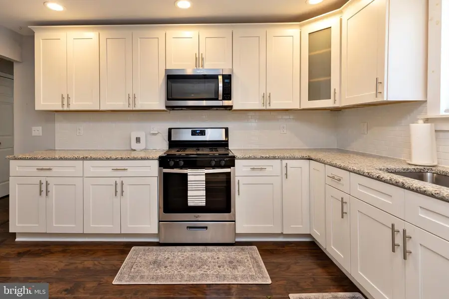 17 Lisa Dr, Blackwood, NJ 08012 - #3