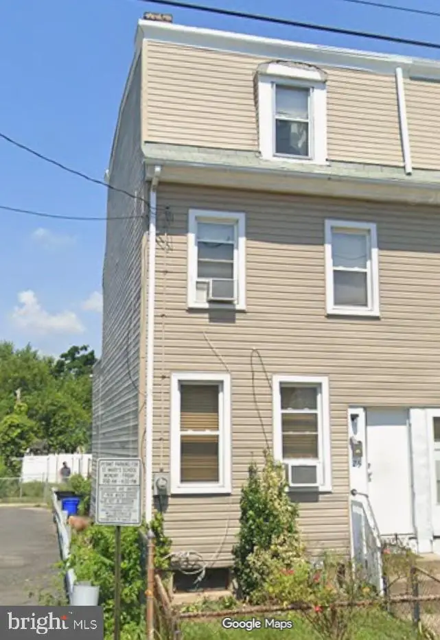 25 S Sussex St, Gloucester City, NJ 08030 - #1