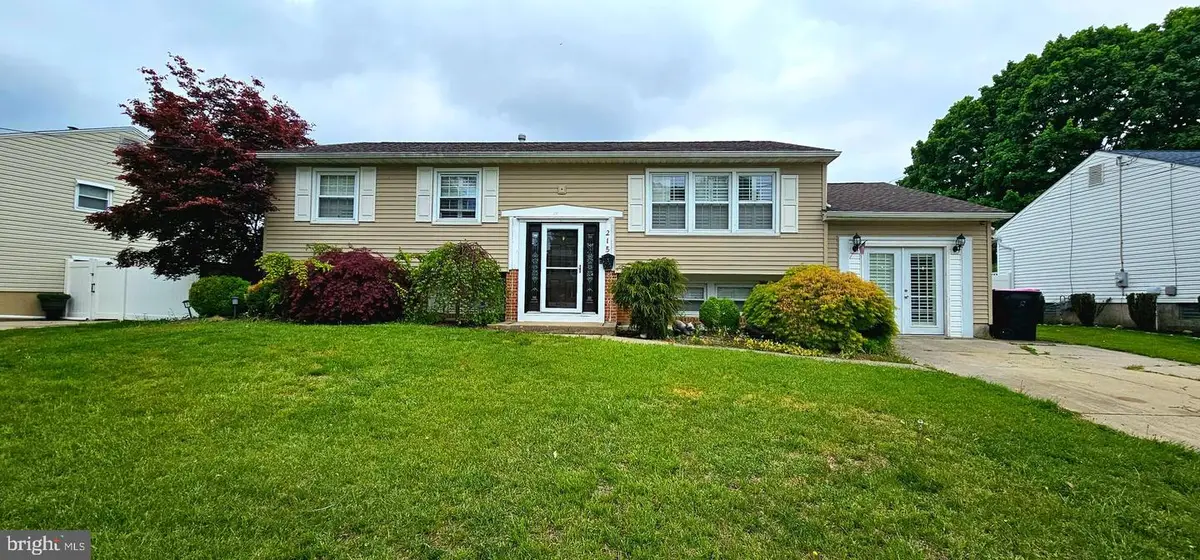 215 Mardale Dr, Somerdale, NJ 08083 - #1