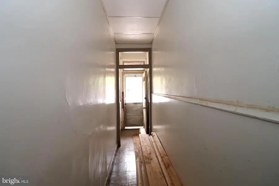 573 Line St, Camden, NJ 08103 - #2