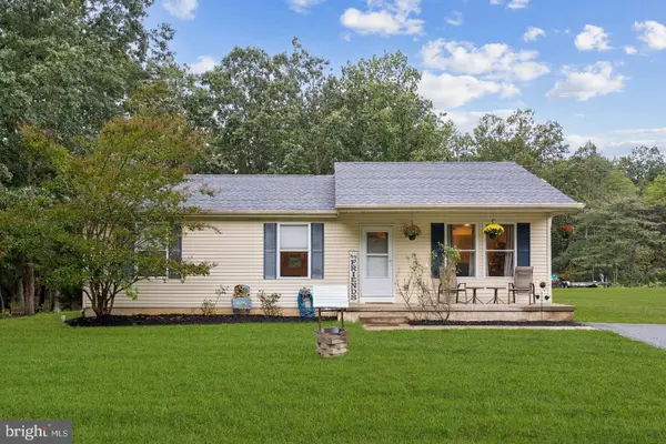 413 Fourth Ave, CHESILHURST, NJ 08089
