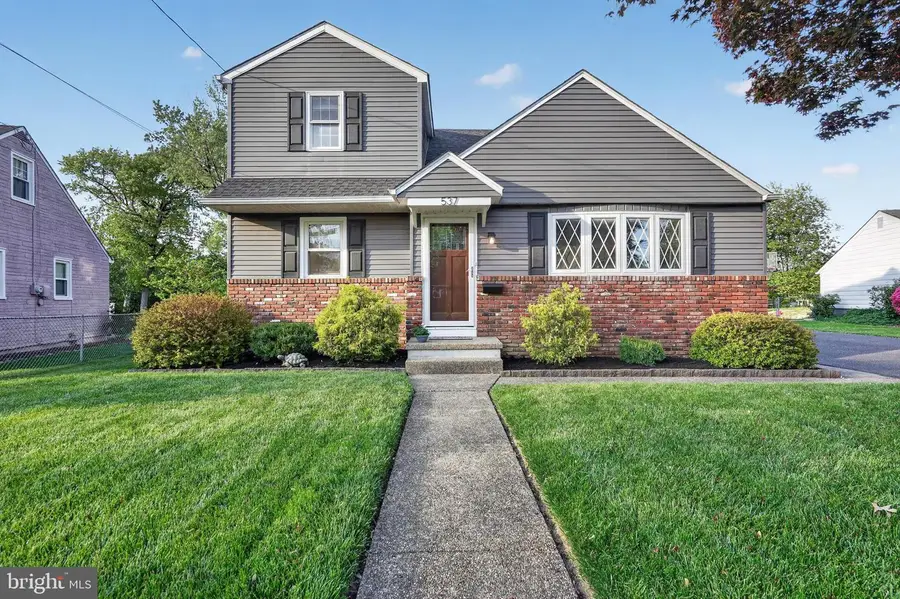 537 Dewey Parker Ave, Audubon, NJ 08106 - #3