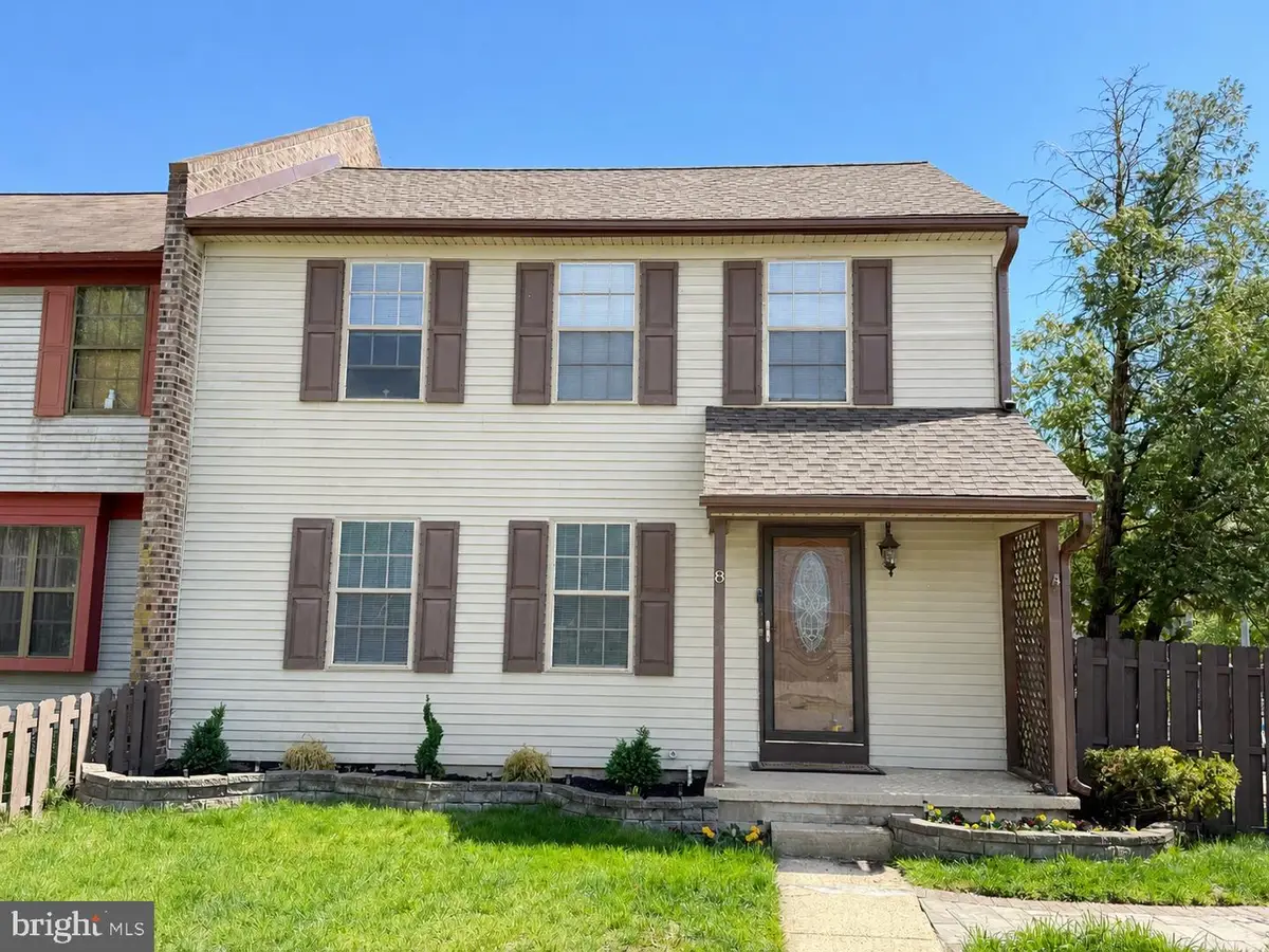 8 Oak Forest Dr, Sicklerville, NJ 08081 - #1