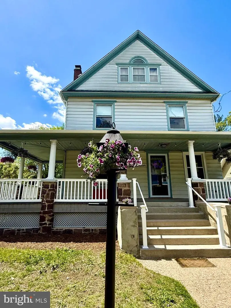14 Lexington Ave, Merchantville, NJ 08109 - #1