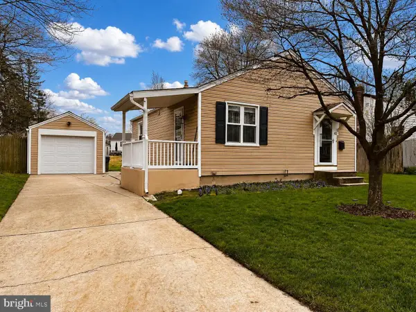 41 Edison Rd, CHERRY HILL, NJ 08034