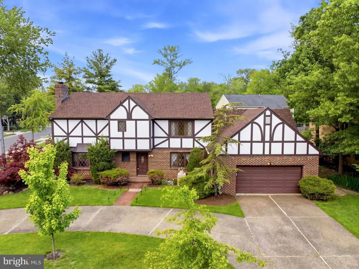 2 Carlton Rd, Cherry Hill, NJ 08034 - #1