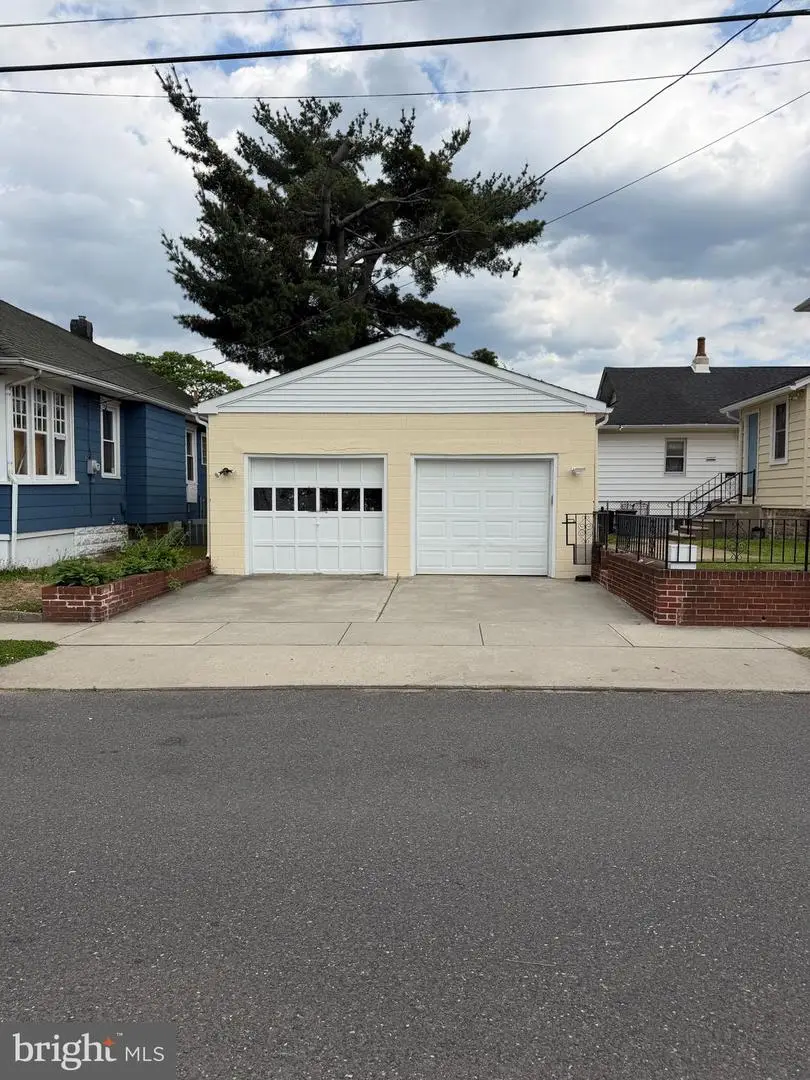 1017 Market St, Gloucester City, NJ 08030 - #2