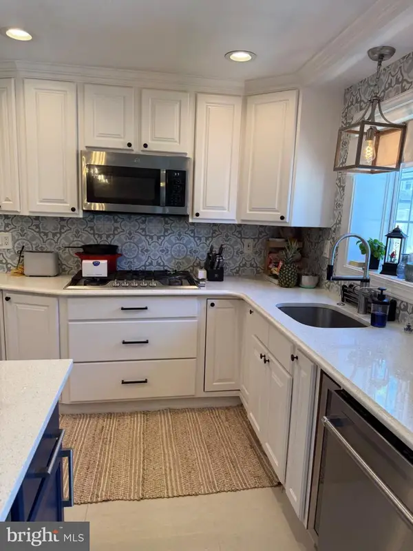 329 Roberts Ct, SOMERDALE, NJ 08083