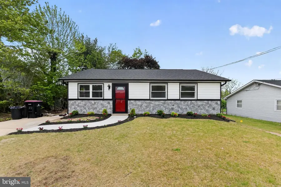 27 Girard Ave, Sicklerville, NJ 08081 - #2
