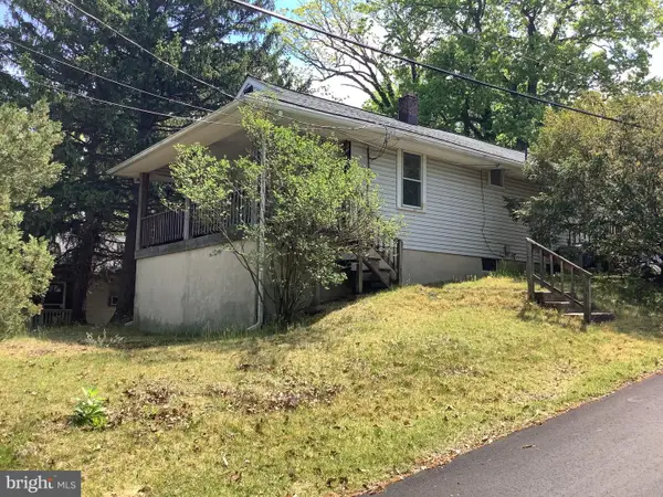 21 Davis Ave, CLEMENTON, NJ 08021