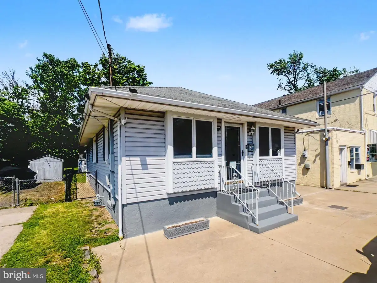 215 Browning Ln, Brooklawn, NJ 08030 - #1