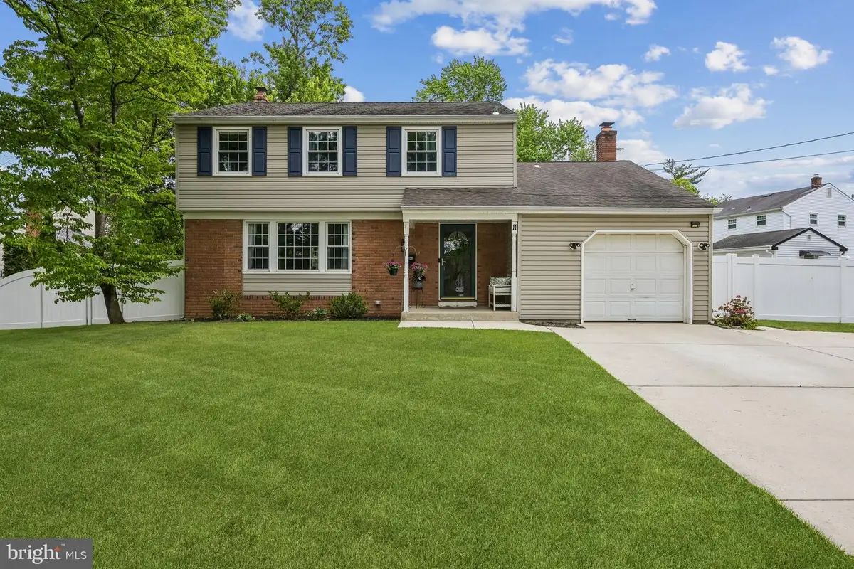 11 Bellows Ln, Cherry Hill, NJ 08002 - #1
