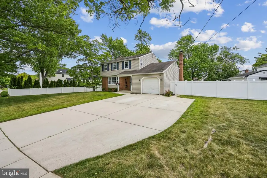 11 Bellows Ln, Cherry Hill, NJ 08002 - #2