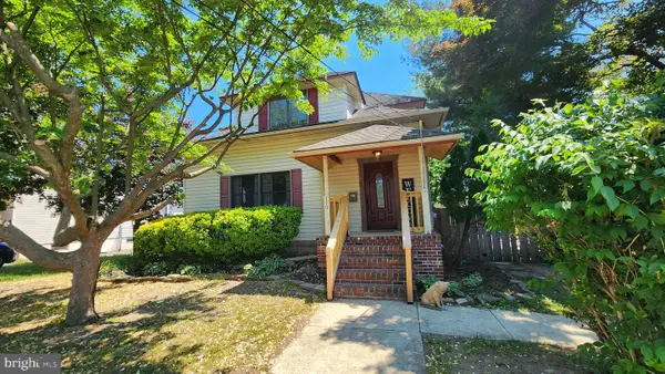 110 Lake Ave, GLENDORA, NJ 08029