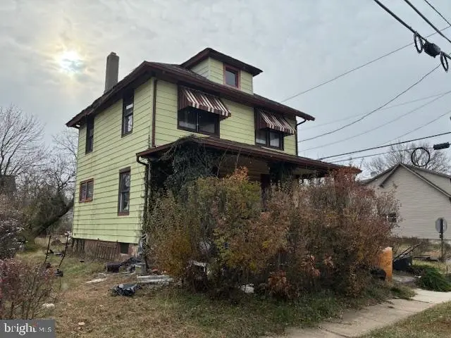 122 W Emlen Ave, Lawnside, NJ 08045 - #1