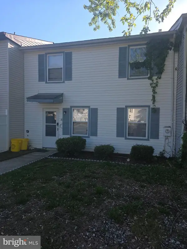 27 Berkshire, SICKLERVILLE, NJ 08081