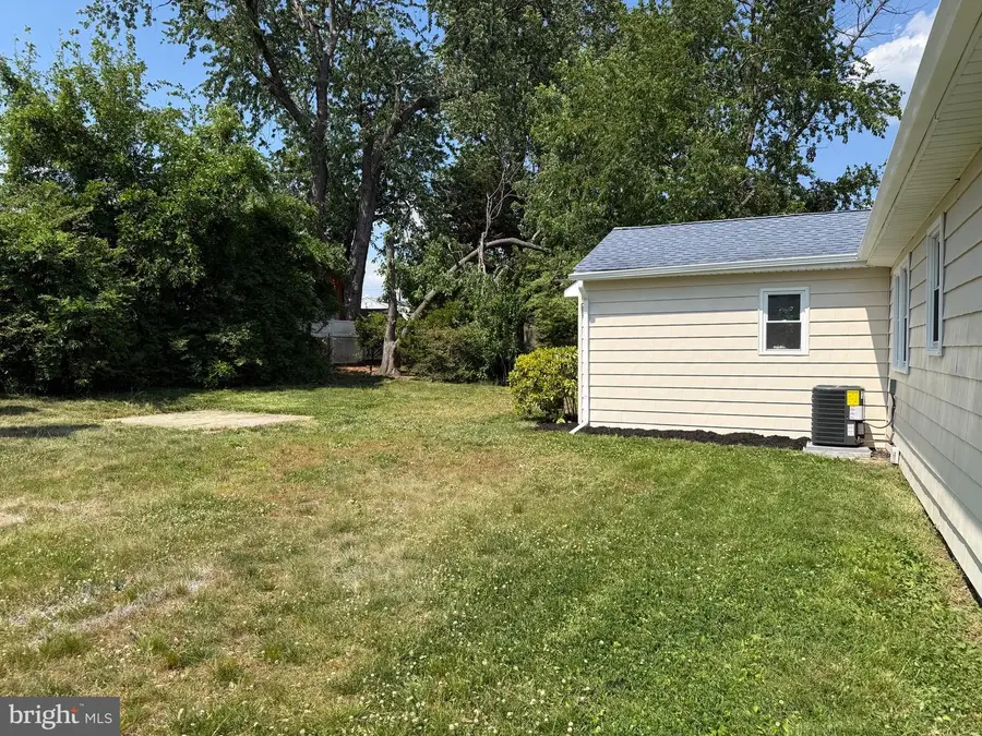 820 Beverly Dr, Somerdale, NJ 08083 - #3