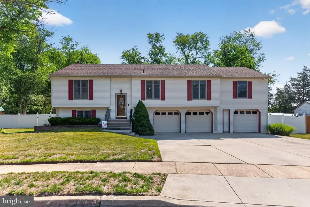 35 Pheasant Dr, Sicklerville, NJ 08081 - #1