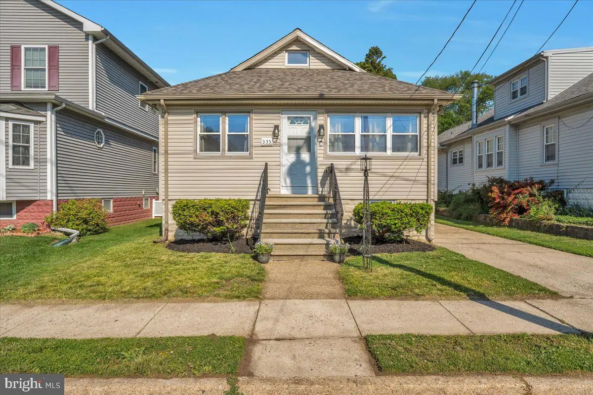 335 Walnut Ave, Gloucester City, NJ 08030 - #1