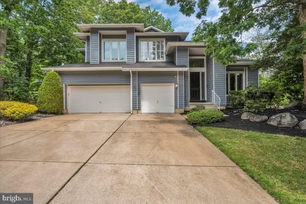 5 Promenade Pl, VOORHEES, NJ 08043