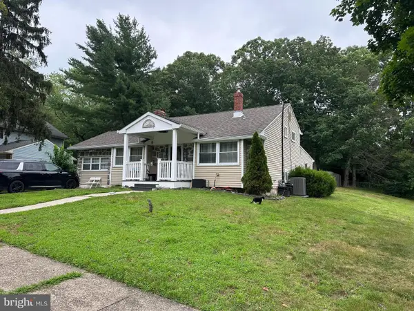 2411 N Cuthbert Dr, LINDENWOLD, NJ 08021